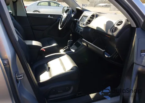 2017 Volkswagen Tiguan 2.0T Sport z USA, uszkodzony, nr VIN WVGUV7AX5HW509285